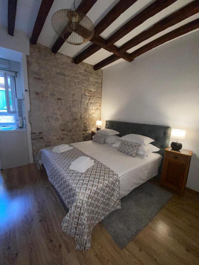 Palace Wall Residences Split Exterior photo