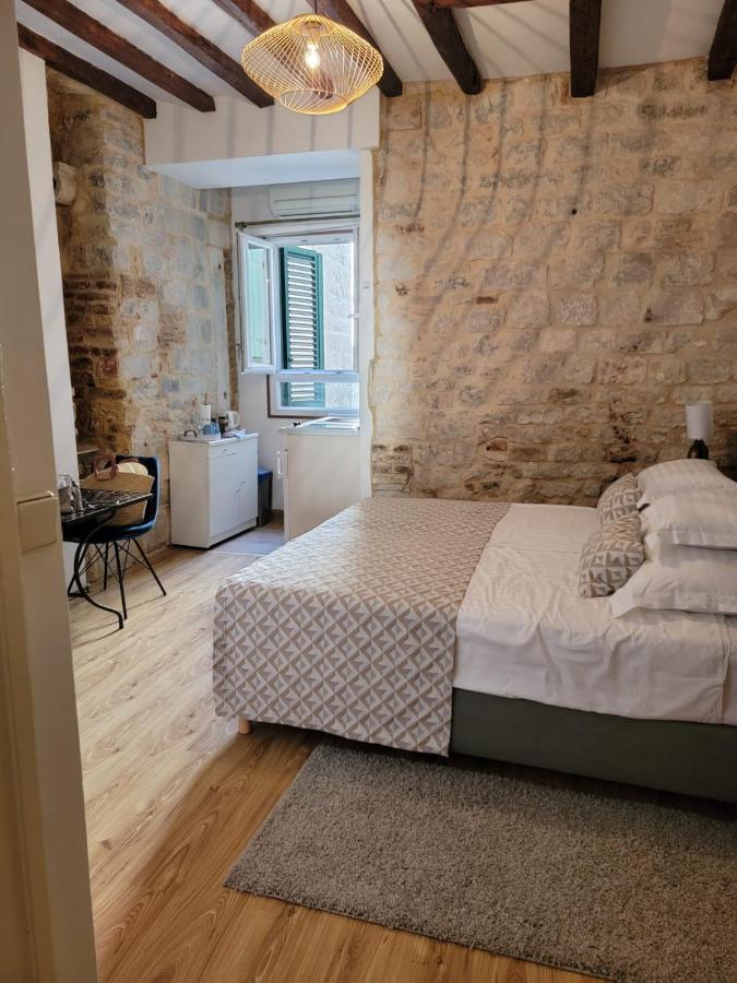 Palace Wall Residences Split Exterior photo